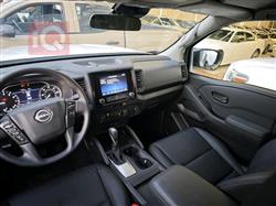 نيسان فرونتر